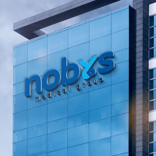 Logo Nobys Medical Group aplicada em fachada